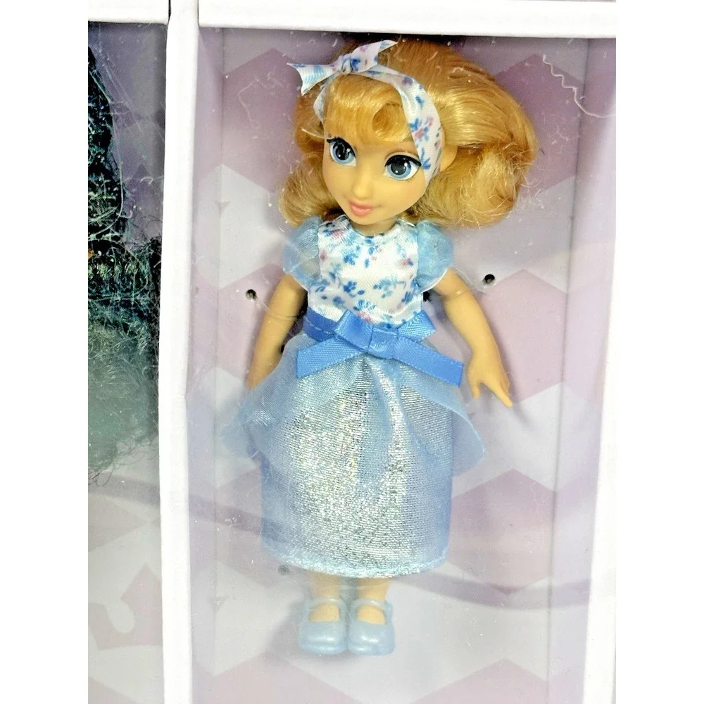 Disney Once Upon a Story Mini Doll Gift Set 8 Figures New